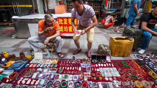夜市摆摊什么最好卖利润高闪光玩具-夜市摆摊发光玩具批发