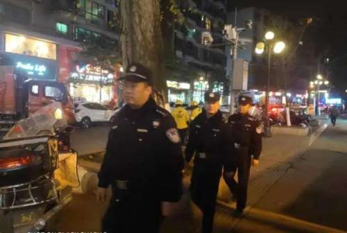 决战苍穹之华哥沉默-沉默的杰哥