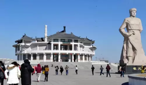 逃生公司小说讲的什么-恭喜你成功逃生讲的什么