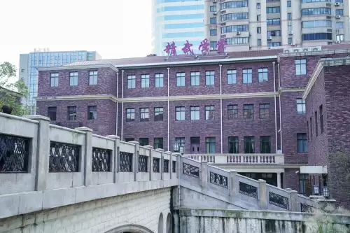 逃生公司小说讲的什么-恭喜你成功逃生讲的什么