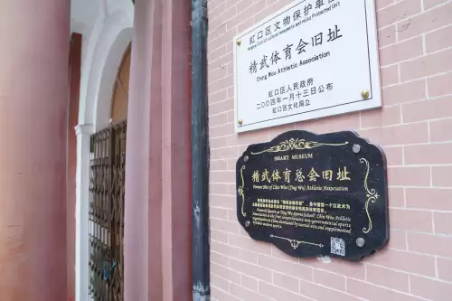 逃生公司小说讲的什么-恭喜你成功逃生讲的什么