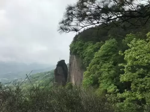 一夫当关万夫莫开指关羽吗-一夫当关 万夫莫开出自哪里