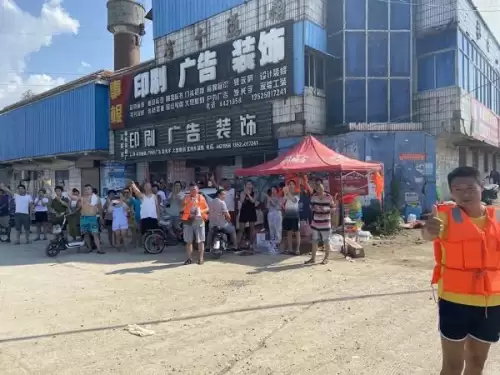 迷你世界怎么用石锅获得玻璃-玻璃怎么来的