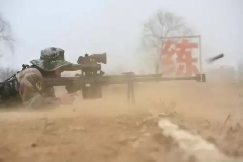 吃鸡里的大狙是什么-吃鸡对狙两个人都会倒吗