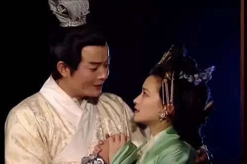三国演义好词佳句-《三国演义》里面的好词好句