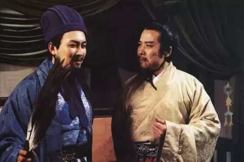 三国演义好词佳句-《三国演义》里面的好词好句